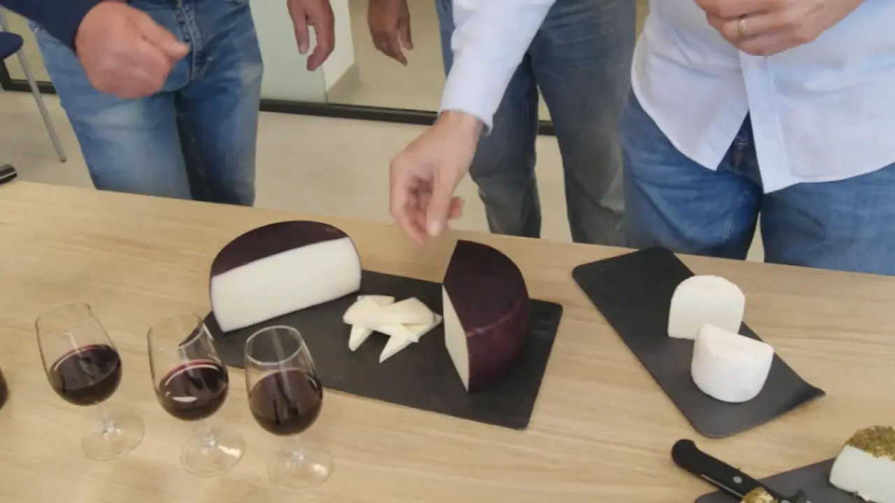 El queso al vino de la Cooperativa Alimer (foto: La 7)