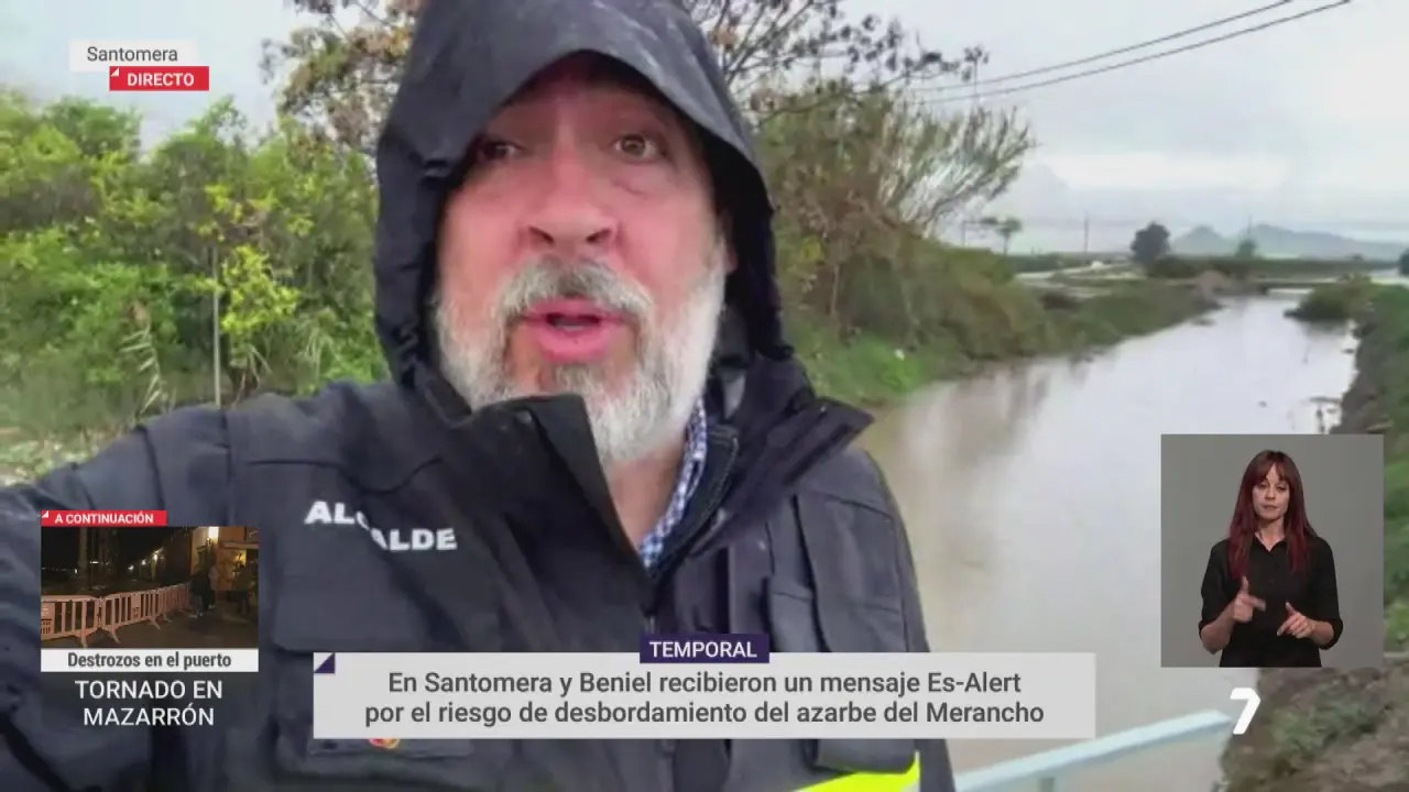 El alcalde de Santomera, V&iacute;ctor Mart&iacute;nez, interviene en directo en La 7 Noticias (foto: La 7)
