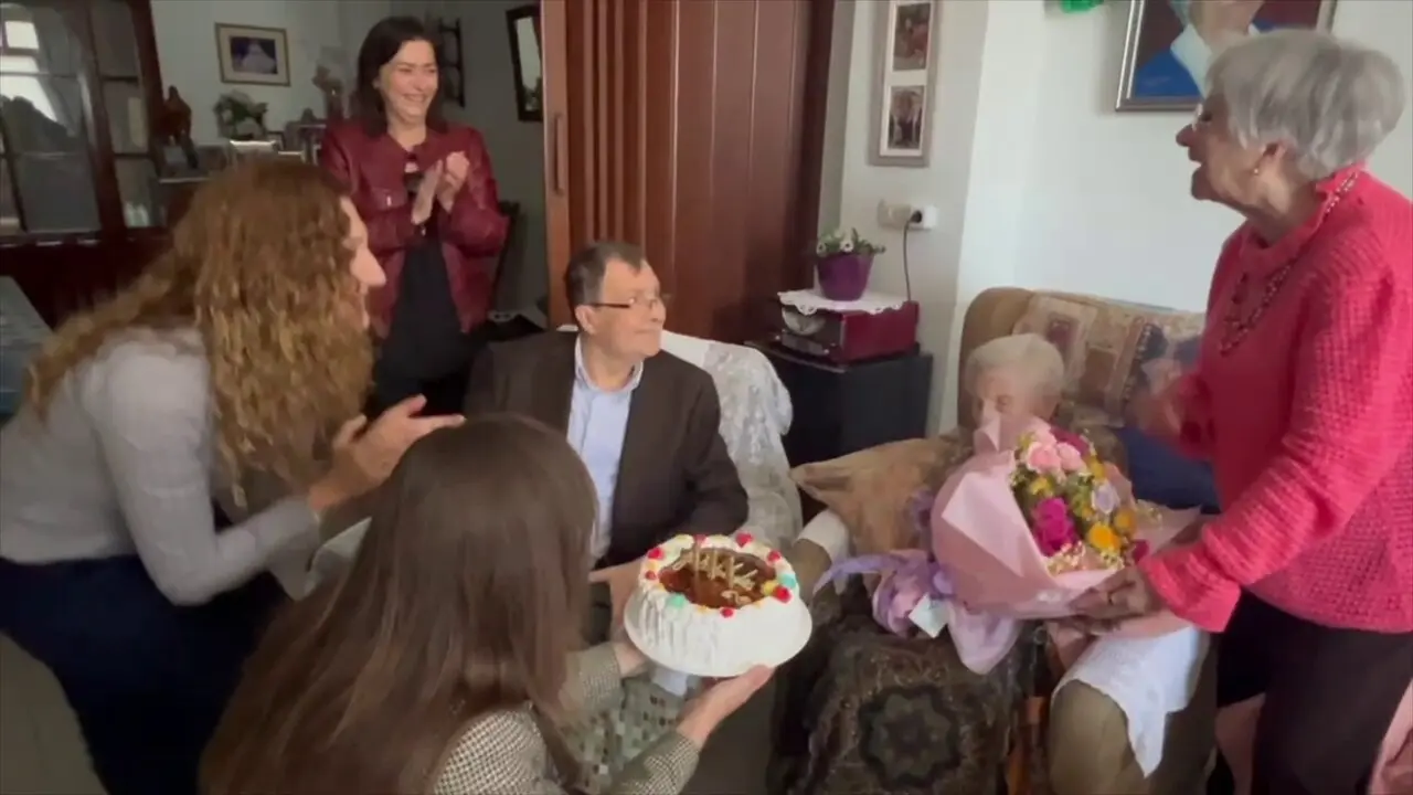 La abuela de Espinardo cumpli&oacute; el pasado lunes 111 a&ntilde;os (foto: Jos&eacute; Ballesta)