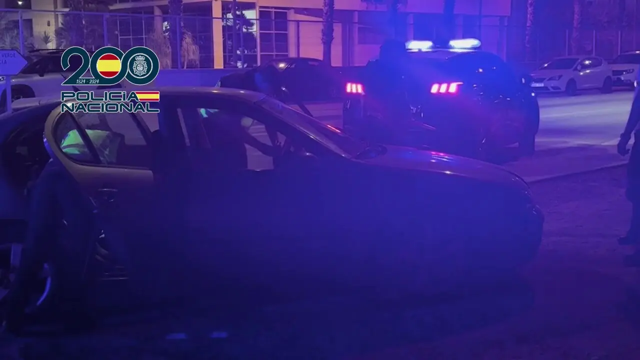 Detenido por acumular seis &oacute;rdenes de b&uacute;squeda tras intentar huir de un control policial en Alcantarilla (foto: PN)