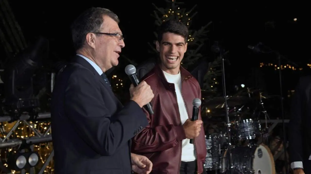 Carlos Alcaraz y Jos&eacute; Ballesta, en una imagen de las navidades de 2023