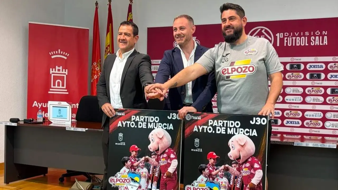 ElPozo y el UCAM Murcia CB lucir&aacute;n un brazalete negro y guardar&aacute;n un minuto de silencio en recuerdo del alcalde Ballesta (foto: Ayuntamiento de Murcia)