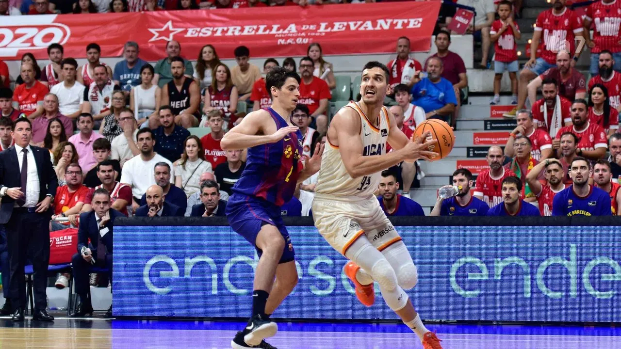 UCAM Murcia, eliminado del playoff por el Bar&ccedil;a (76-100)