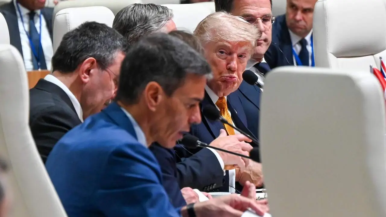 El presidente del Gobierno, Pedro S&aacute;nchez, y el presidente estadounidense, Donald Trump (foto: EP)