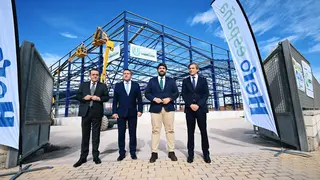 L&oacute;pez Miras visita las instalaciones de Hero Espa&ntilde;a en Alcantarilla, coincidiendo con el centenario de la llegada de esta empresa a la localidad (foto: CARM)