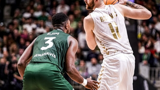 Imagen del partido entre Unicaja y UCAM Murcia CB de la Champions League de baloncesto (83-67)