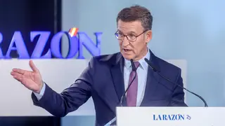 El presidente del Partido Popular y candidato a la Presidencia del Gobierno, Alberto N&uacute;&ntilde;ez Feij&oacute;o, interviene en un encuentro organizado por La Raz&oacute;n, en la sede de La Raz&oacute;n, a 3 de julio de 2023, en Madrid (Espa&ntilde;a). Durante el acto, Feij&oacute;o ha explicado l - Ricardo Rubio / Europa Press