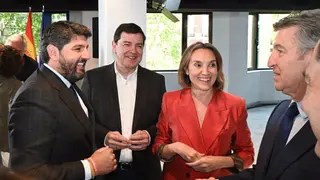 El presidente de la Regi&oacute;n de Murcia, Fernando L&oacute;pez Miras, la presidenta de la Junta de Extremadura, Mar&iacute;a Guardiola, la alcaldesa de Santander, Gema Igual, y el portavoz del PP en el Ayuntamiento de Barcelona, Dani Sirera - PP