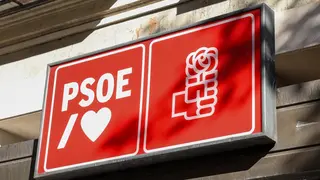 Fachada de la sede del PSOE en Ferraz