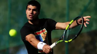 Carlos Alcaraz entrena en el Club de Campo de Murcia