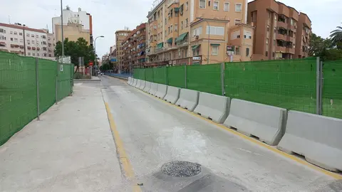 barrio san pio x de murcia paso via tren vehiculos peatones