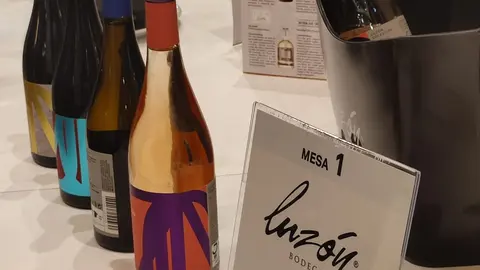 Mesa 1 bodegas Luz&oacute;n