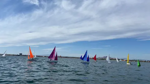 Competici&oacute;n de vela adaptada