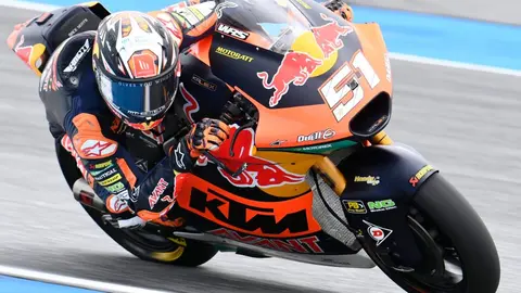 Pedro Acosta pilota su moto (Foto: @37_pedroacosta)