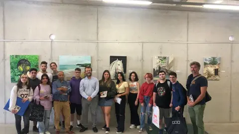 'Retrospectiva del Aprendizaje' de Crist&oacute;bal del Amor en la sala de exposiciones de la Biblioteca P&uacute;blica Municipal de Torre Pacheco.