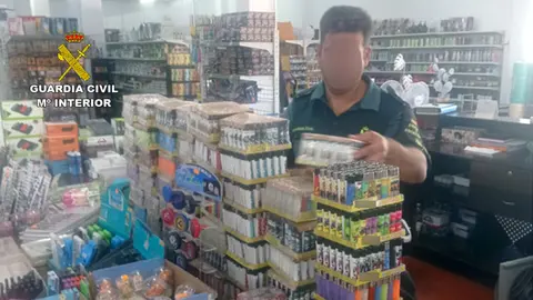 La Guardia Civil investiga a siete personas por vender productos falsificados en Murcia y el Alto Guadalent&iacute;n