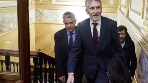 El ministro del Interior, Fernando Grande-Marlaska, a su llegada para comparecer a puerta cerrada en el Congreso de los Diputados. | FOTO: EUROPA PRESS