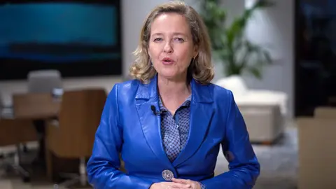 La vicepresidenta primera del Gobierno y ministra de Asuntos Econ&oacute;micos y Transformaci&oacute;n Digital, Nadia Calvi&ntilde;o