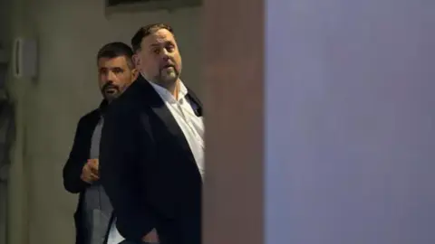 El presidente de ERC, Oriol Junqueras, a su llegada a la reuni&oacute;n de la nueva ejecutiva de ERC, a 11 de noviembre de 2022, en Barcelona, Catalunya (Espa&ntilde;a) (foto: Europa Press)