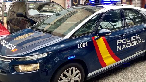 Veh&iacute;culo de la Polic&iacute;a Nacional