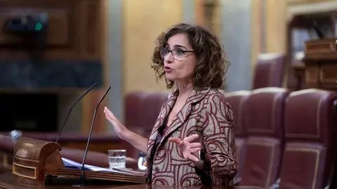 La ministra de Hacienda y Funci&oacute;n P&uacute;blica, Mar&iacute;a Jes&uacute;s Montero, este martes en el debate de los Presupuestos en el Congreso (foto: Europa Press)