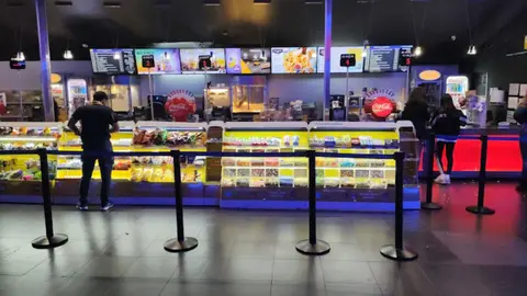 Bar del cine Cinesa de Nueva Condomina