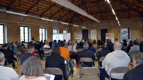 Imagen de los asistentes al evento (Foto: Famdif)