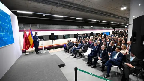 Fernando L&oacute;pez Miras, en el acto de inauguraci&oacute;n del AVE