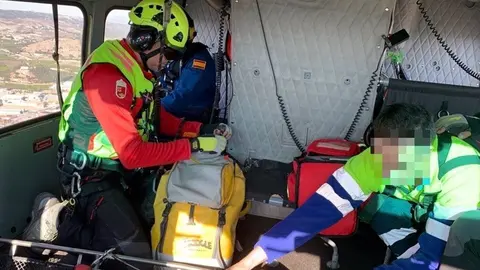 Imagen del rescate (foto: 112
Regi&oacute;n de Murcia)
