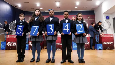 Vista del tradicional Sorteo Extraordinario del Ni&ntilde;o, el segundo m&aacute;s importante de la Loter&iacute;a Nacional
