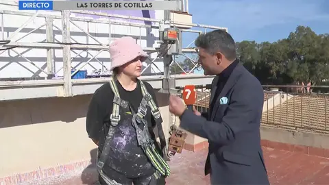 Priscila Ramal es la artista encargada del mural feminista en Las Torres de Cotillas