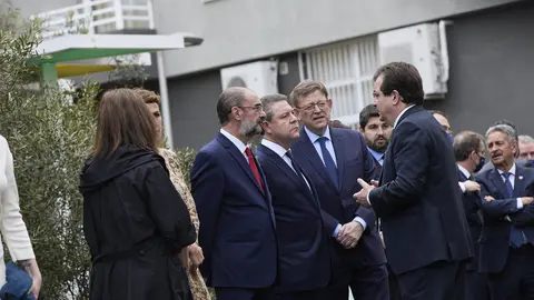 Archivo - (I-D) La presidenta del Govern balear, Francina Armengol; la presidenta de Navarra, Mar&iacute;a Chivite; el presidente de Arag&oacute;n, Javier Lamb&aacute;n; el presidente de Castilla La-Mancha, Emiliano Garc&iacute;a-Page; el presidente de la Generalitat valenciana, Ximo Puig (foto: Jes&uacute;s Hell&iacute;n/Europa Press)