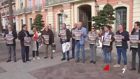 Representantes de los distintos barrios afectados por el plan de movilidad del ayuntamiento de Murcia