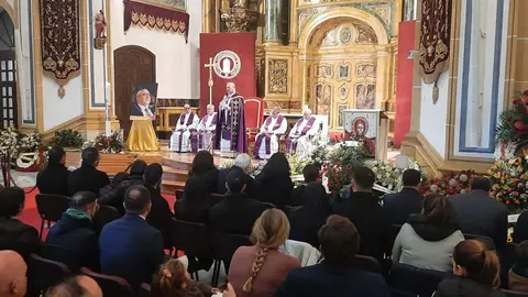 Multitudinaria capilla ardiente aa Jos&eacute; Luis Mendoza