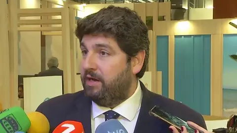 Fernando L&oacute;pez Miras, presidente de la Regi&oacute;n de Murcia, en Fitur (foto; La 7)