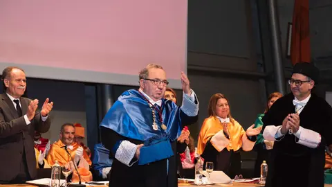El exrector Orihuela recibe la medalla de oro de la UMU