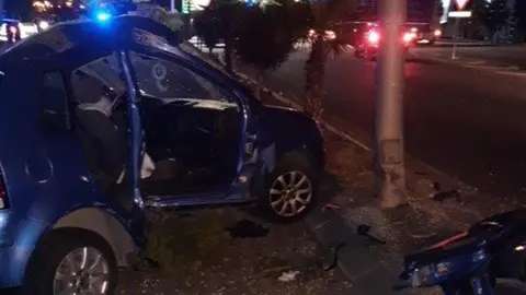 Veh&iacute;culo accidentado en Molina de Segura