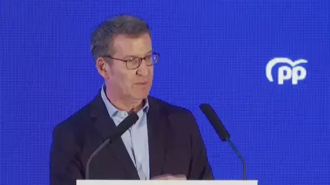 Alberto N&uacute;&ntilde;ez Feij&oacute;o, presidente del Partido Popular, en un acto celebrado en Alcantarilla (foto: La 7)