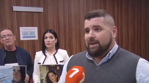 La familia de Sara G&oacute;mez (foto: La 7)