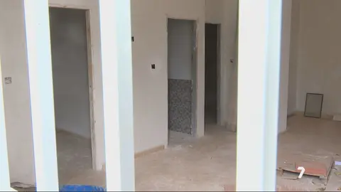 Bajo comercial reconvertido en vivienda en Lorca