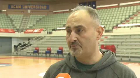 15FDARUSSAFAKA07_frame_7964