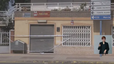 Estanco de Rold&aacute;n en el que los atracadores del Mar Menor intentaron dar el golpe (foto: La 7)