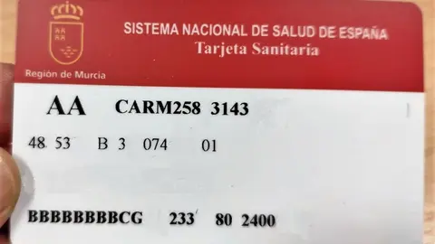La tarjeta de atenci&oacute;n preferente garantiza el derecho de los pacientes vulnerables de estar acompa&ntilde;ados por su cuidador durante la consulta.