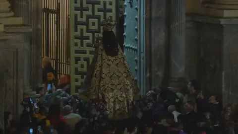 Entrada de la Virgen de la Fuensanta a la Catedral de Murcia (foto: La 7)