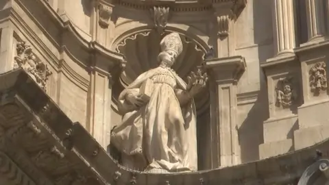 Imagen de San Patricio en la fallada de la Catedral de Murcia (foto: La 7)