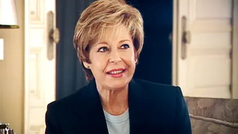 Laura Valenzuela