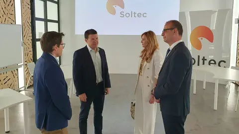 De izq. a der., Eduardo San Nicol&aacute;s, Ra&uacute;l Morales, Marisa L&oacute;pez y V&iacute;ctor Mar&iacute;n