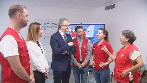 Los sanitarios de la regi&oacute;n de Murcia desplazados a Turqu&iacute;a con el consejero de Salud de la Regi&oacute;n de Murcia, Juan Jos&eacute; Pedre&ntilde;o (foto: La 7)