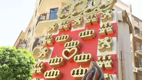 Una de las carrozas de la batalla de las flores de Murcia 2023