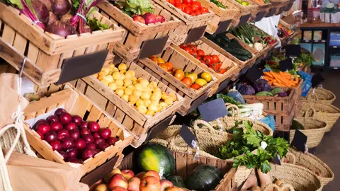 El IPC moder&oacute; su subida en marzo al 3,3% y los alimentos se encarecieron un 16,5%, una d&eacute;cima menos